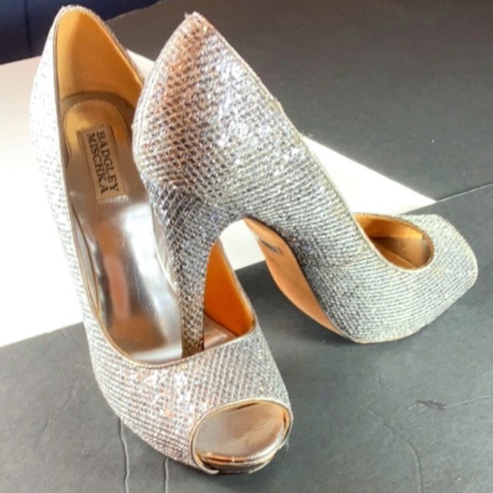 2 PAIRS!! Silver and Gold Badgley Mischka Humbie II Glitter Peep Toe Heels